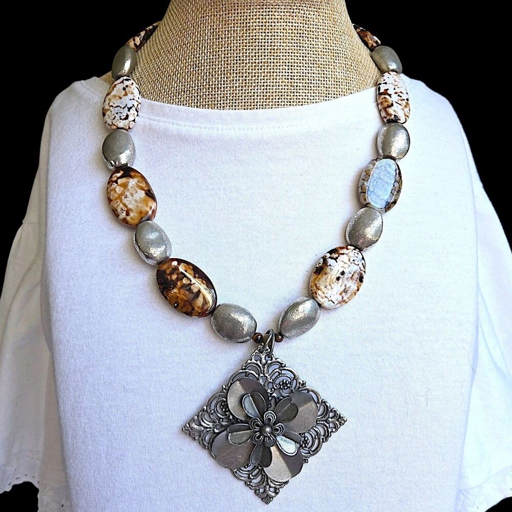 Artisan Crackle Agate Flower Filigree Pendant Necklace Chunky Silver Tone 20"